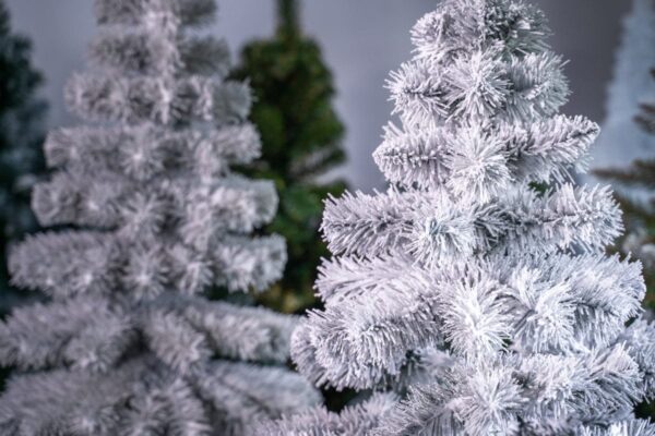 Choinka ośnieżona - sztuczna - cena - producent
